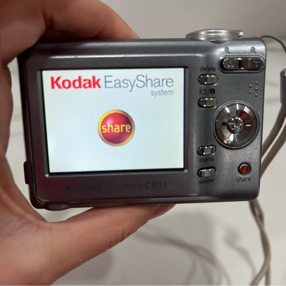 Kodak Metallic Gray Digital Camera - Picture 4 of 4